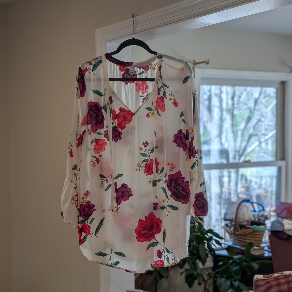 Floral Women's Top - White and Pink